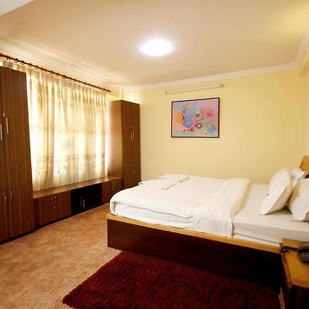 Hotel Mountain Gateway Kathmandu Exterior photo