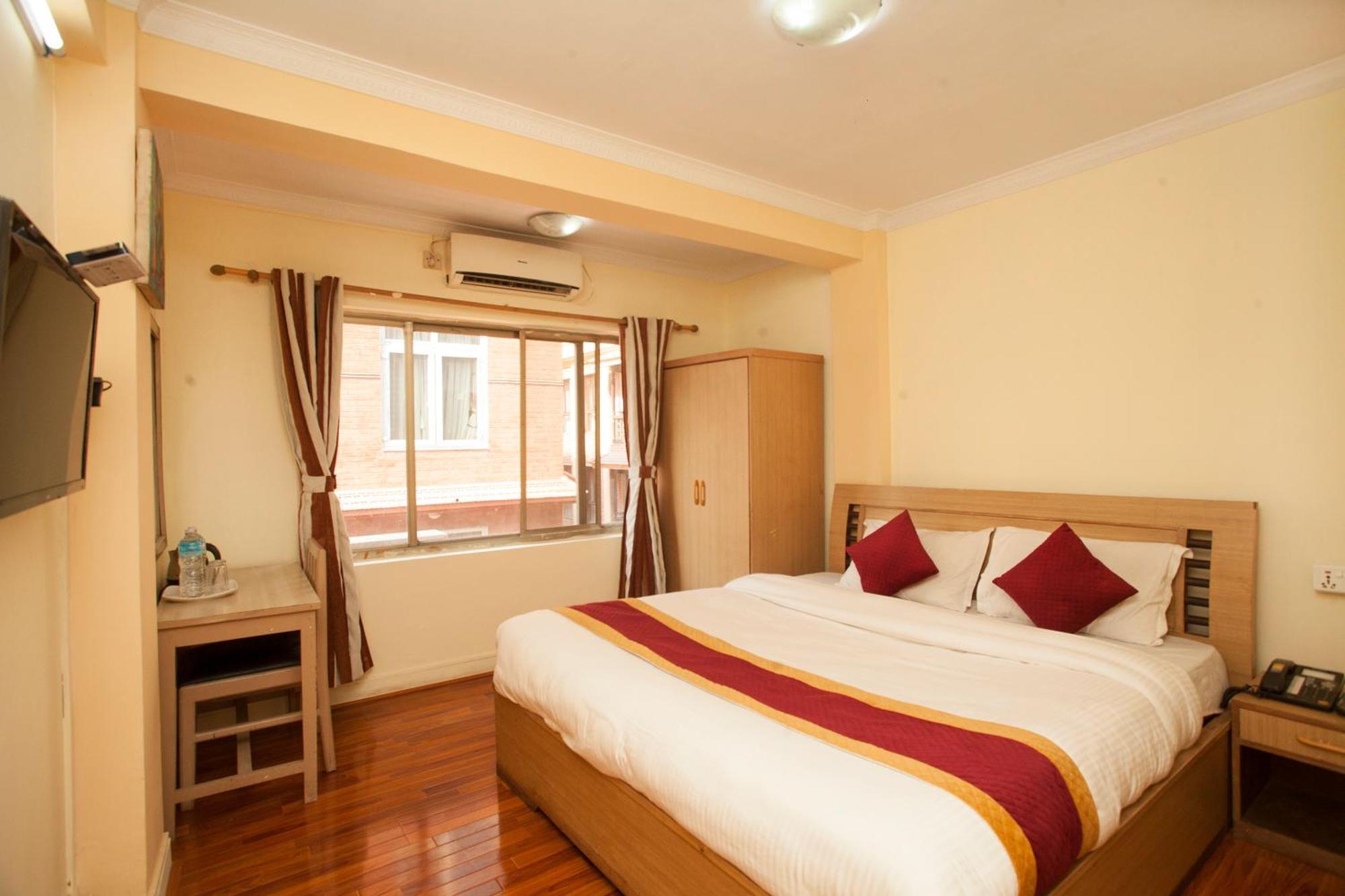 Hotel Mountain Gateway Kathmandu Exterior photo