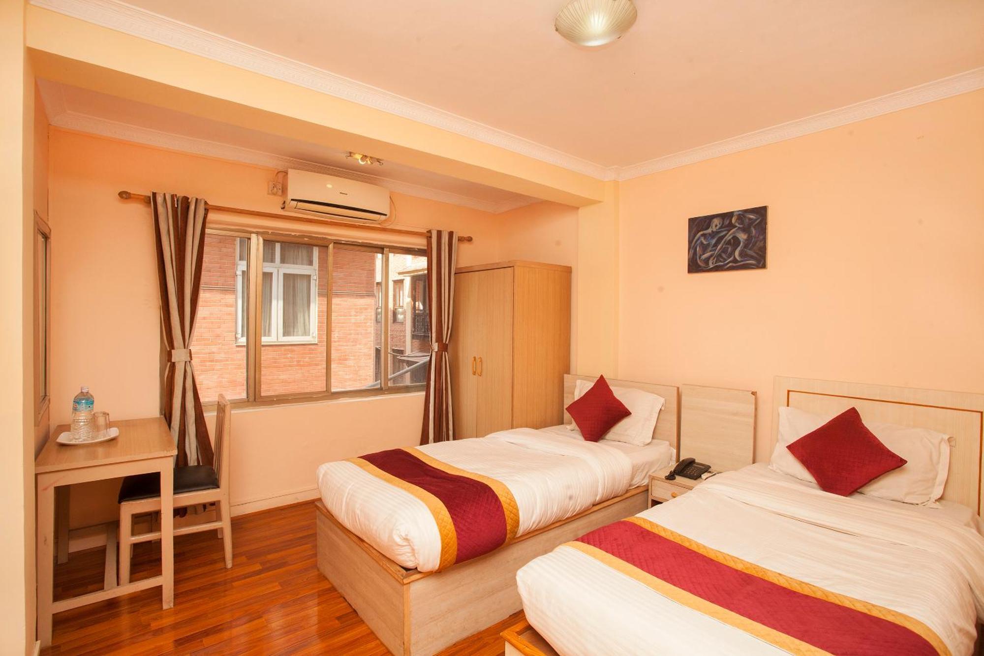 Hotel Mountain Gateway Kathmandu Exterior photo