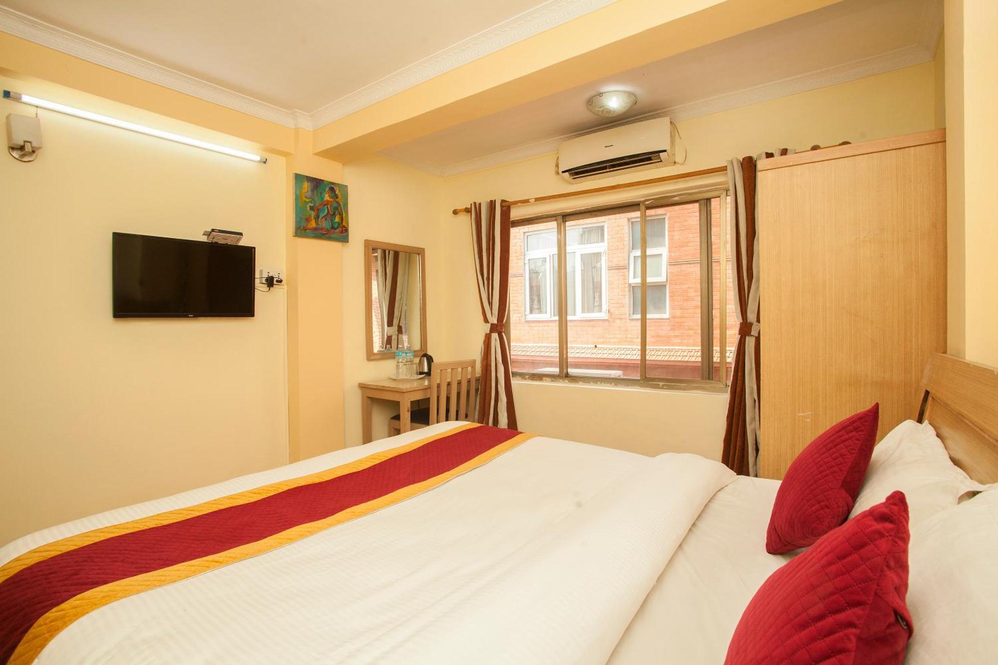 Hotel Mountain Gateway Kathmandu Exterior photo
