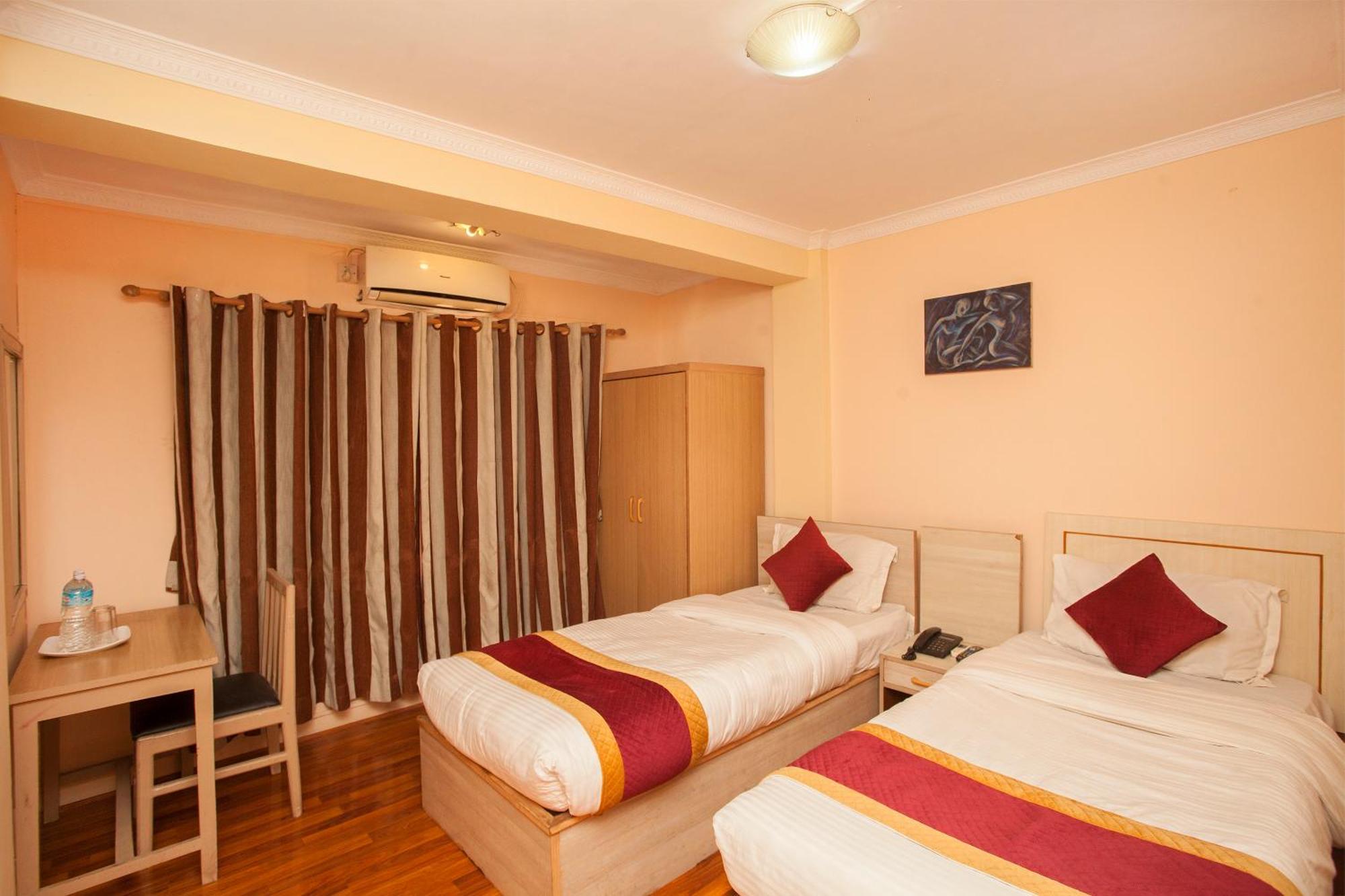 Hotel Mountain Gateway Kathmandu Exterior photo